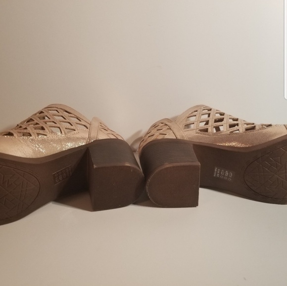 Michael Antonio | Copper Metallic Booties - Picture 3 of 5